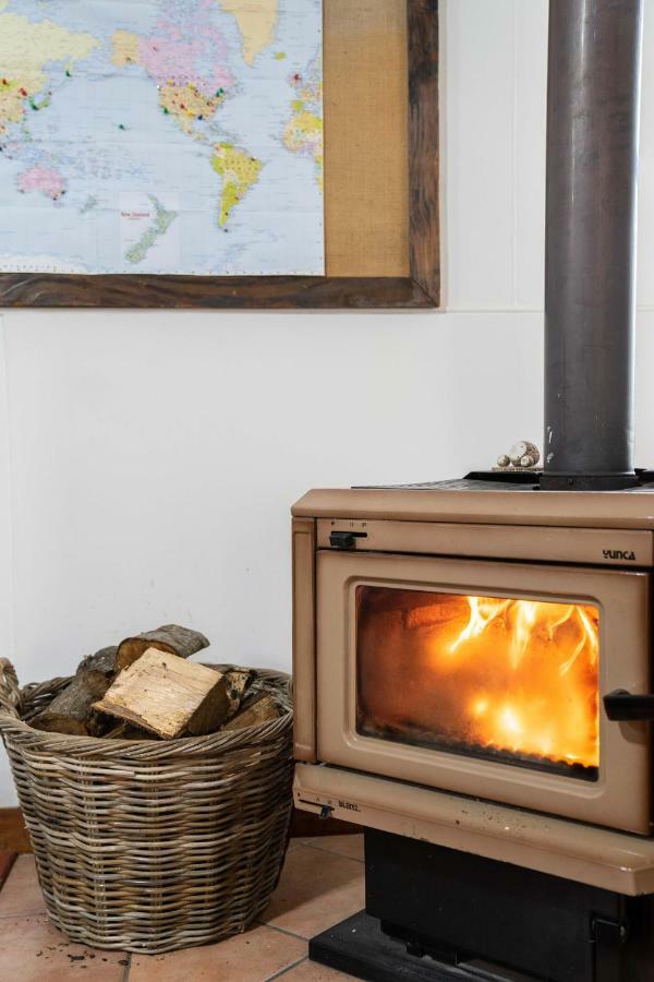 Lone Moose Backpackers Albergue Te Anau Exterior foto